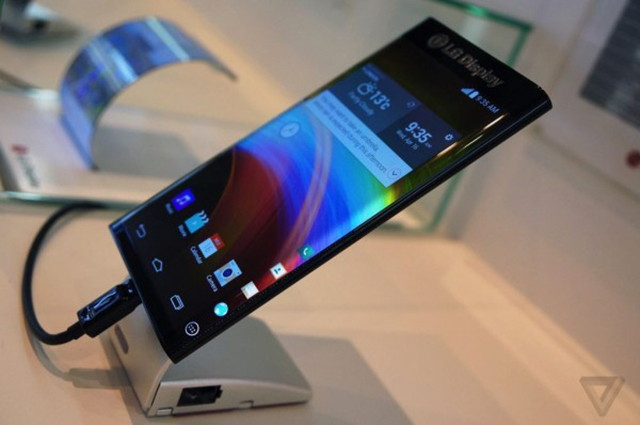 LG curved display mobile