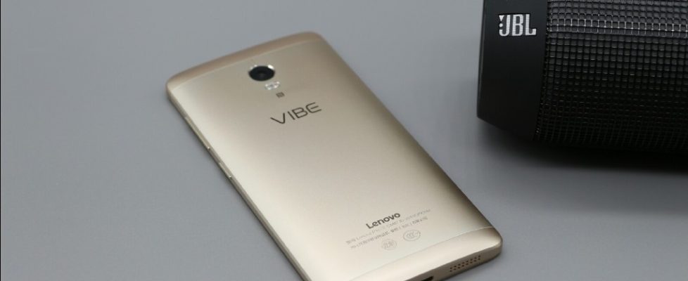 Lenovo Vibe P1 Pro back and jbl speaker