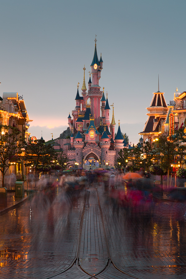 Disneyland in Paris phone backgrounds wallaper
