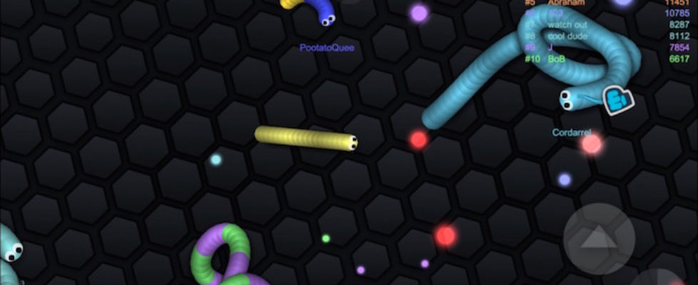 Play Snake Game Online with Slitherio